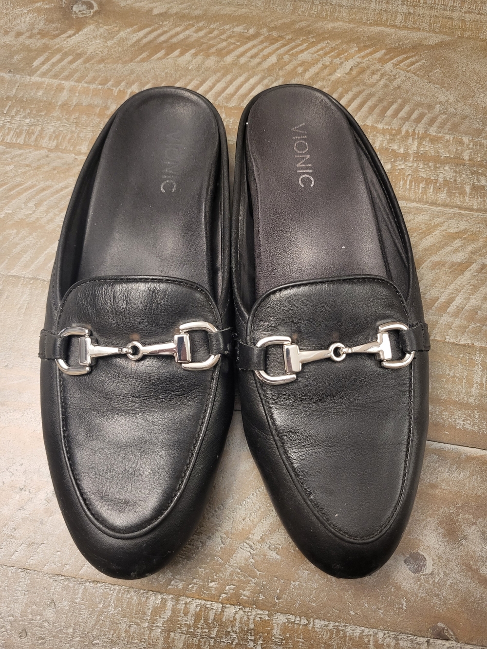 Vionic Women’s Black Leather Slide Loafers